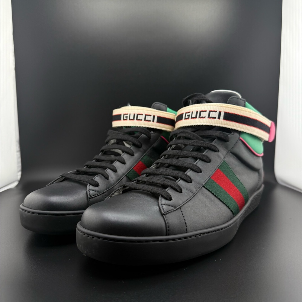 Gucci Men's Black and Green Stripe Sneakers